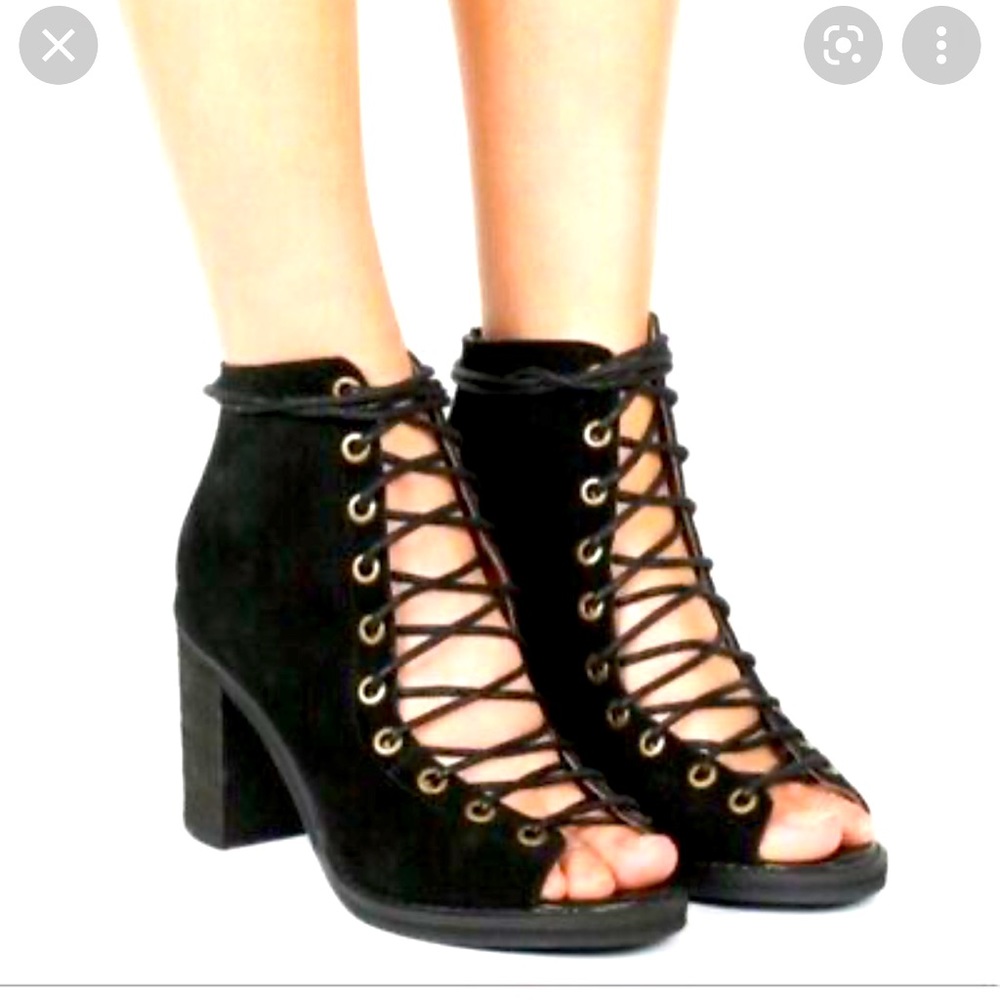 As Sexy As You Wanna Be….Jeffrey Campbell ‘Cors’ Black Size 7 Worn Once!